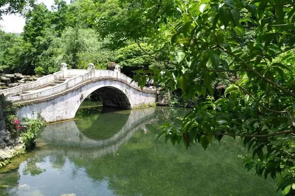 貴陽黔靈山公園好玩嗎 有什么景點(diǎn)