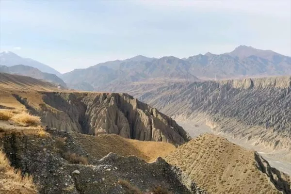 獨山子大峽谷門票多少錢一張 獨山子大峽谷游覽路線