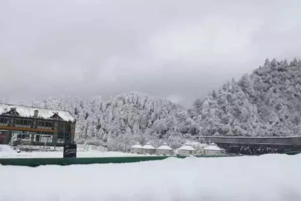 2022重慶茅草壩滑雪場攻略 門票價格和地址交通指南