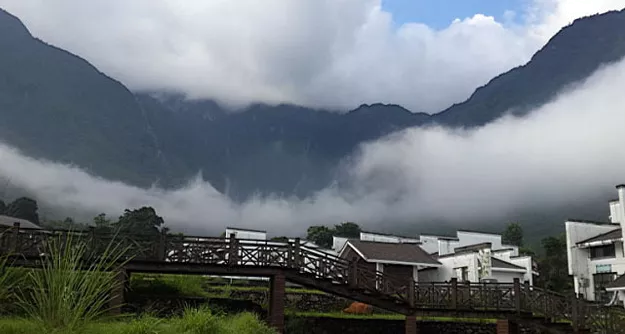 明月山在哪里 明月山附近住宿推薦