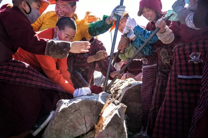 亞青寺的活佛有哪些 亞青寺旅游攻略